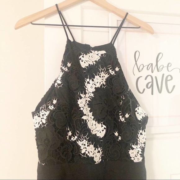 KARINA GRIMALDI Paola Lace Black & White Jumpsuit Size Large NEW - Picture 3 of 10